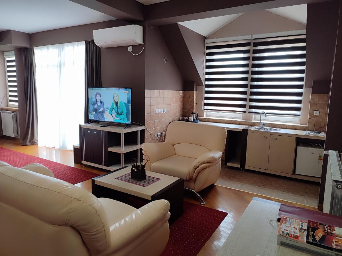 Premier Hotel Skopje Eksteriør billede