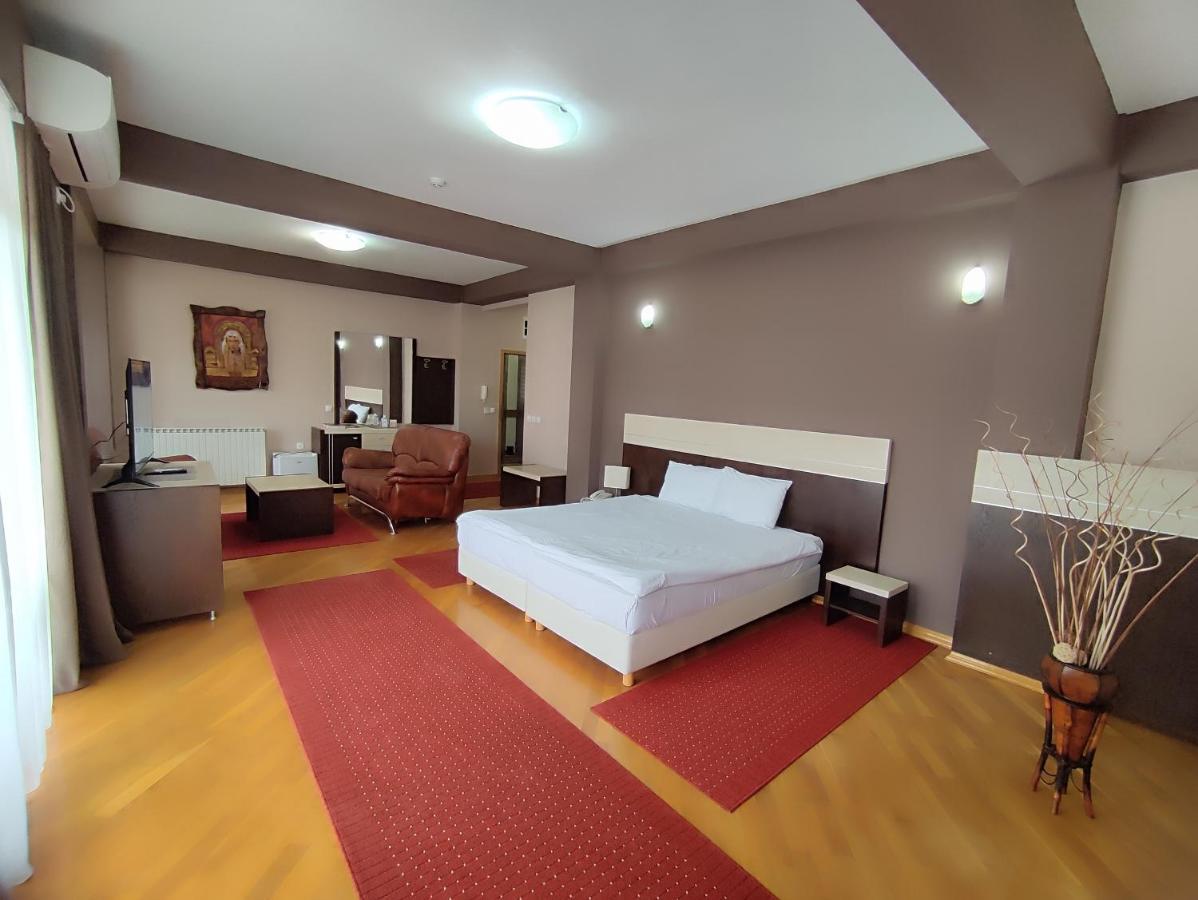 Premier Hotel Skopje Eksteriør billede